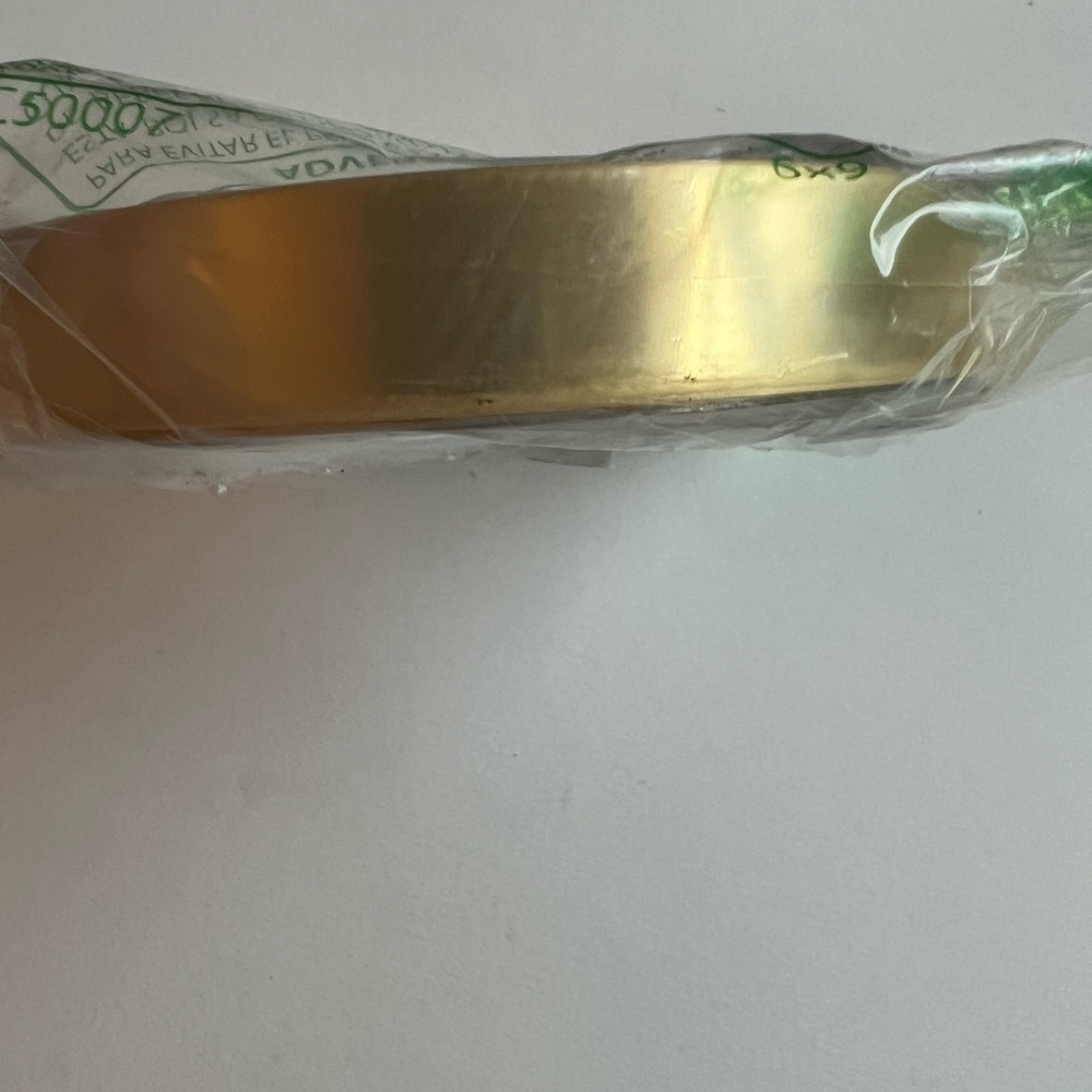 Metallic Gold Peel and Stick Flexible Tape 0.8 Inch - Picture 3 of 5